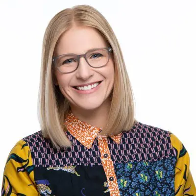 Amanda Groves